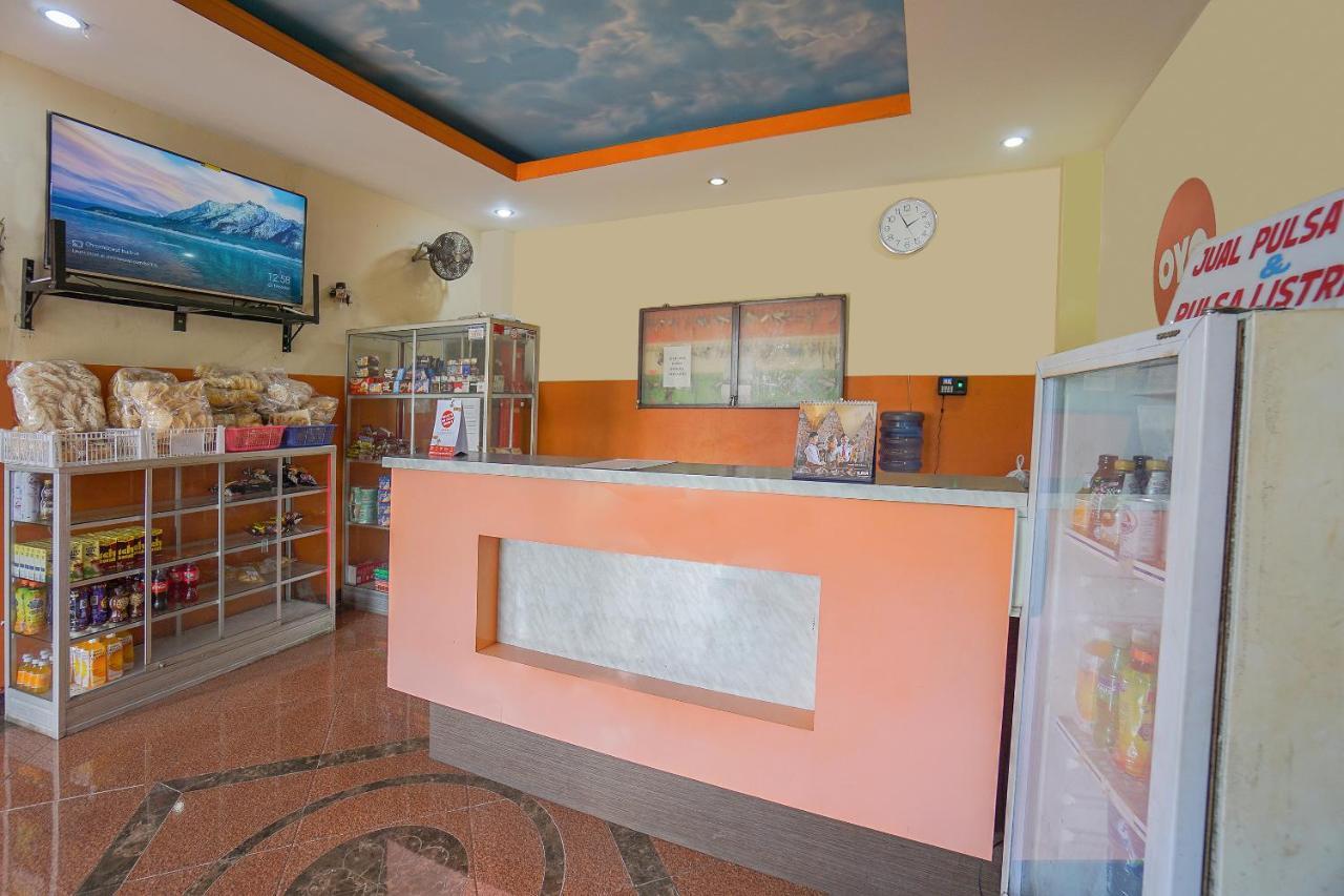 Super Oyo 2639 Oxy Townhouse Manado Exterior foto