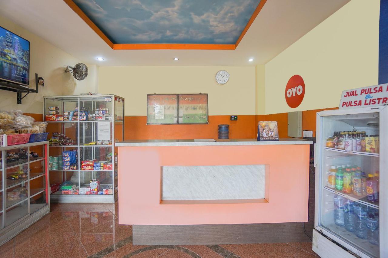 Super Oyo 2639 Oxy Townhouse Manado Exterior foto